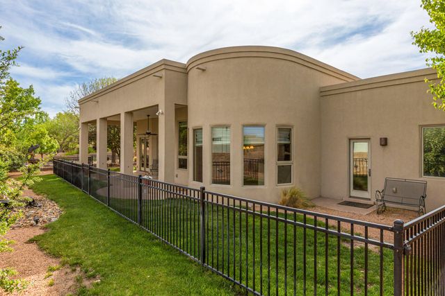 309 Plaza Muchomas, Bernalillo, NM 87004