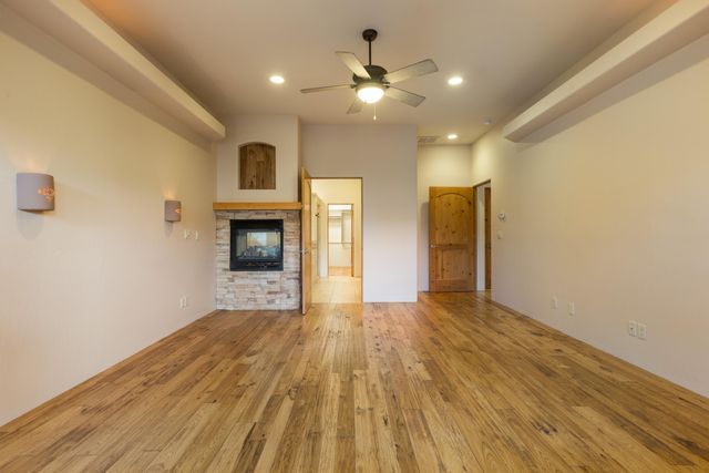 309 Plaza Muchomas, Bernalillo, NM 87004