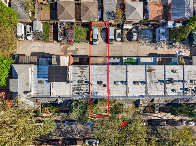 84-40 63rd Road, Middle Village, NY 11379