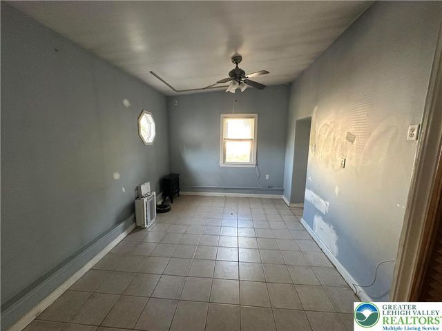 3538 Mountain Road, Washington Twp, PA 18080