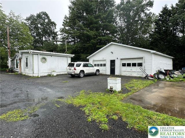 3538 Mountain Road, Washington Twp, PA 18080