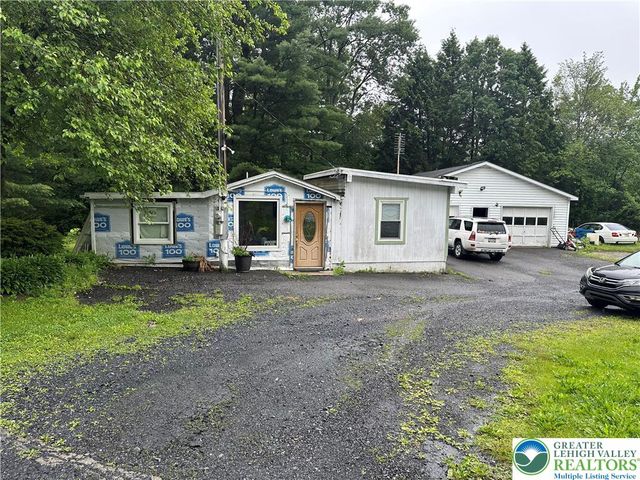 3538 Mountain Road, Washington Twp, PA 18080