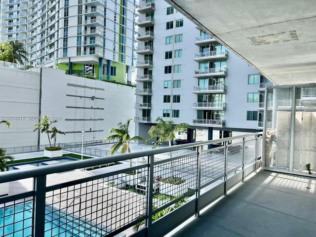 690 SW 1st Ct 1026, Miami, FL 33130