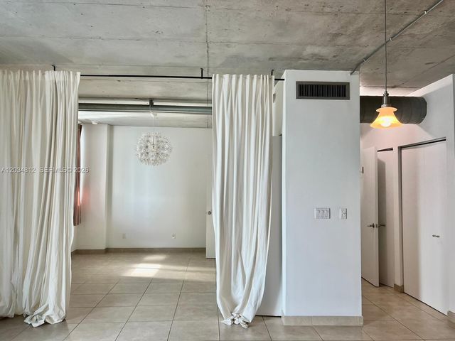690 SW 1st Ct 1026, Miami, FL 33130