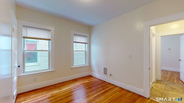 679 Winchester Avenue, New Haven, CT 06511