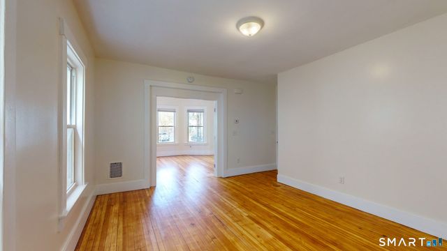 679 Winchester Avenue, New Haven, CT 06511