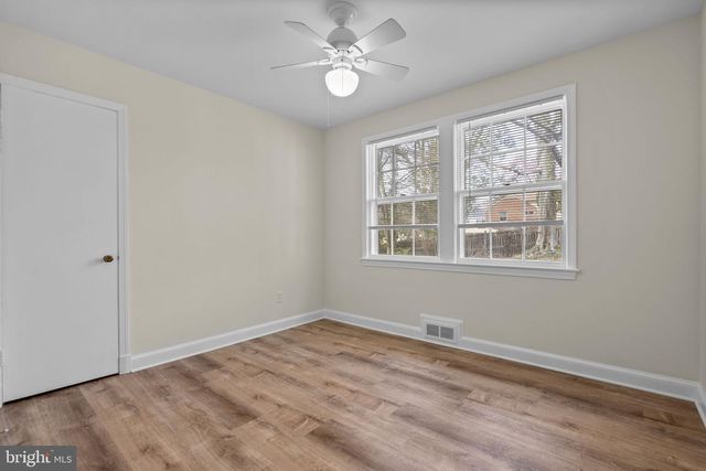 5617 KNOLLWOOD RD, Bethesda, MD 20816