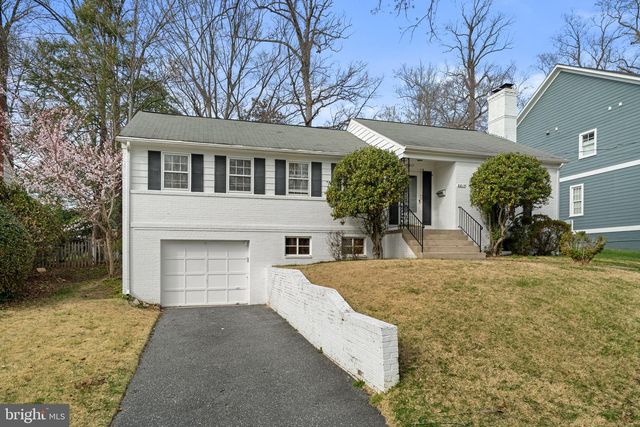 5617 KNOLLWOOD RD, Bethesda, MD 20816
