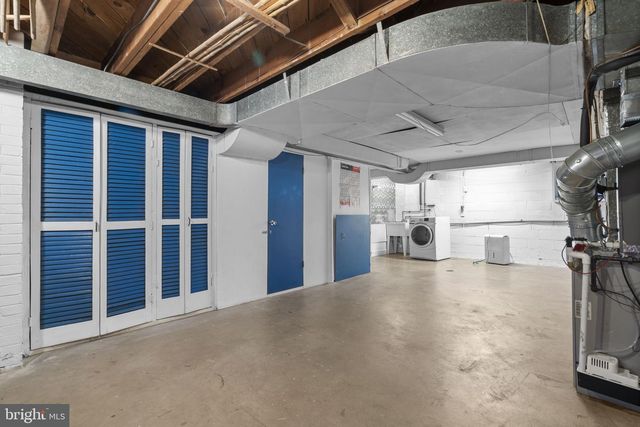 5617 KNOLLWOOD RD, Bethesda, MD 20816