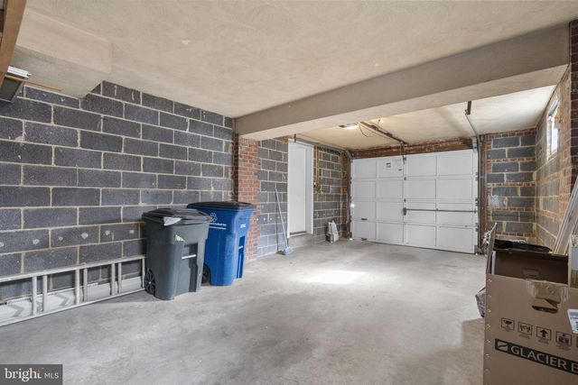 5617 KNOLLWOOD RD, Bethesda, MD 20816