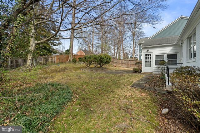 5617 KNOLLWOOD RD, Bethesda, MD 20816