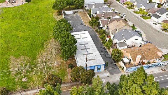 593 Industrial Parkway West, Hayward, CA 94544