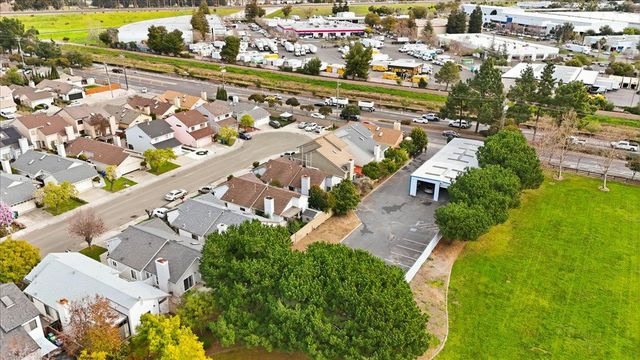 593 Industrial Parkway West, Hayward, CA 94544