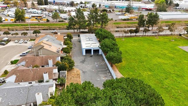 593 Industrial Parkway West, Hayward, CA 94544