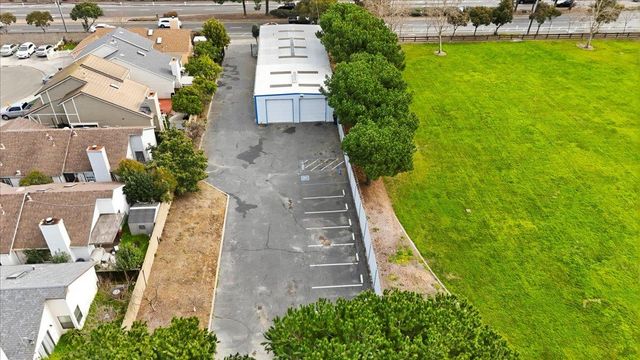 593 Industrial Parkway West, Hayward, CA 94544