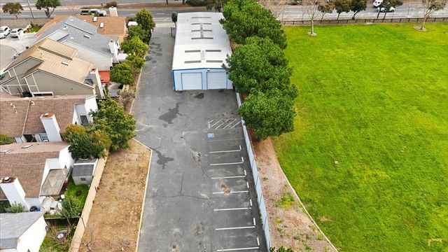 593 Industrial Parkway West, Hayward, CA 94544