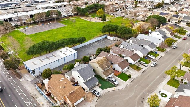 593 Industrial Parkway West, Hayward, CA 94544