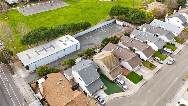 593 Industrial Parkway West, Hayward, CA 94544