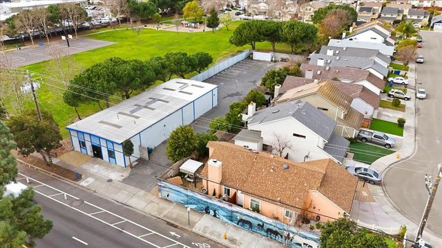 593 Industrial Parkway West, Hayward, CA 94544