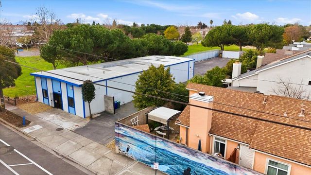 593 Industrial Parkway West, Hayward, CA 94544