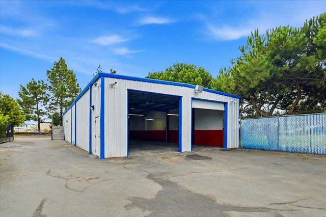 593 Industrial Parkway West, Hayward, CA 94544