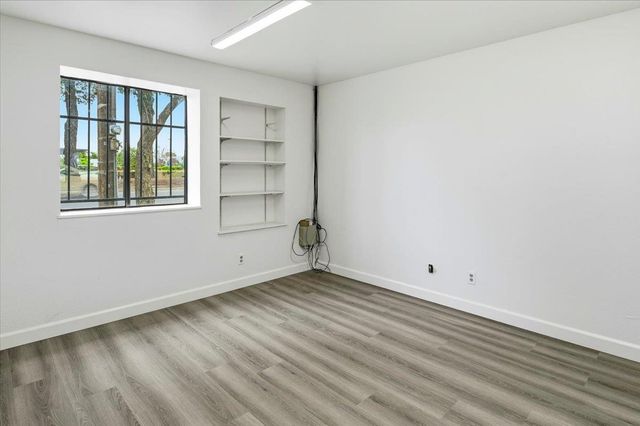 593 Industrial Parkway West, Hayward, CA 94544