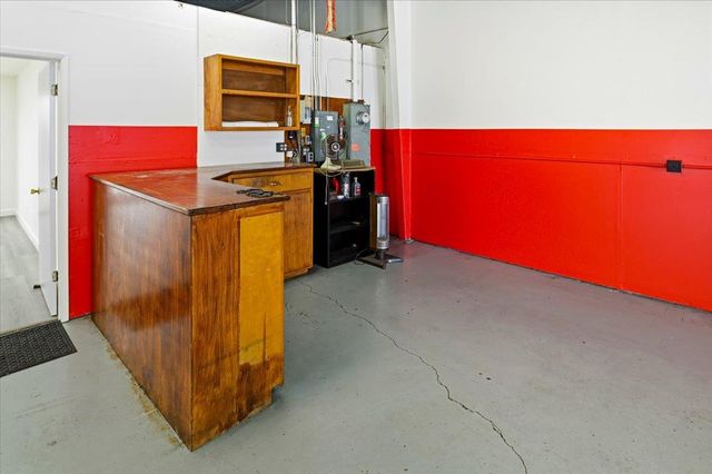 593 Industrial Parkway West, Hayward, CA 94544
