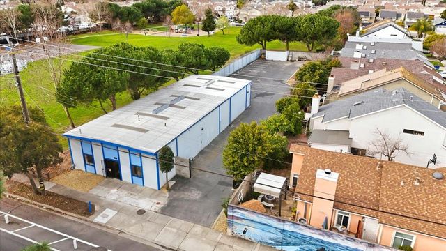 593 Industrial Parkway West, Hayward, CA 94544