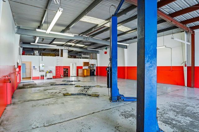 593 Industrial Parkway West, Hayward, CA 94544