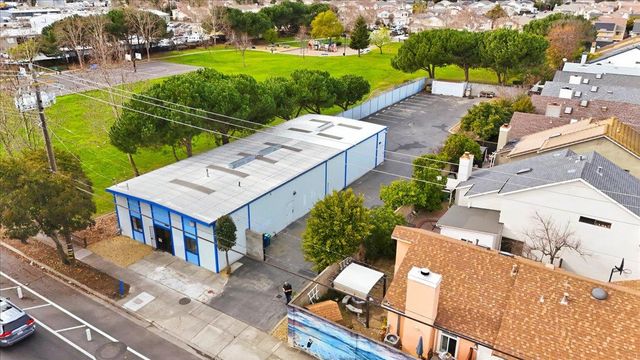 593 Industrial Parkway West, Hayward, CA 94544