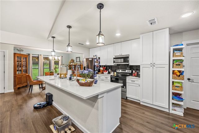 3702 Valley View Drive, Temple, TX 76502