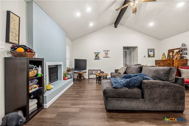 3702 Valley View Drive, Temple, TX 76502