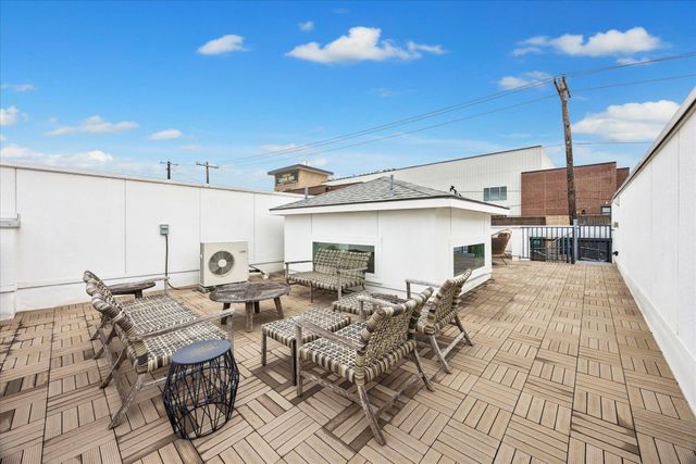 1002 Concordia Ave, Austin, TX 78705