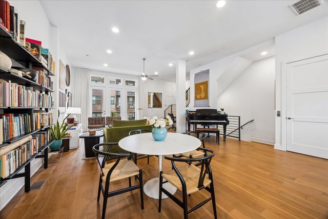 1002 Concordia Ave, Austin, TX 78705