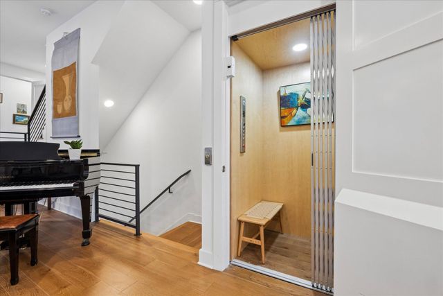 1002 Concordia Ave, Austin, TX 78705
