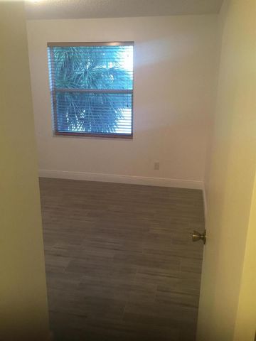 401 SW 120th Avenue, Pembroke Pines, FL 33025