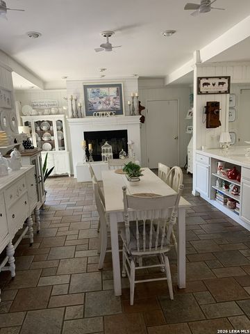 410 Rilla Vista, San Antonio, TX 78216