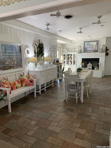 410 Rilla Vista, San Antonio, TX 78216