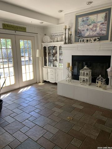 410 Rilla Vista, San Antonio, TX 78216