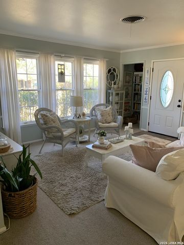 410 Rilla Vista, San Antonio, TX 78216