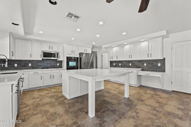 12925 W LLANO Drive, Litchfield Park, AZ 85340