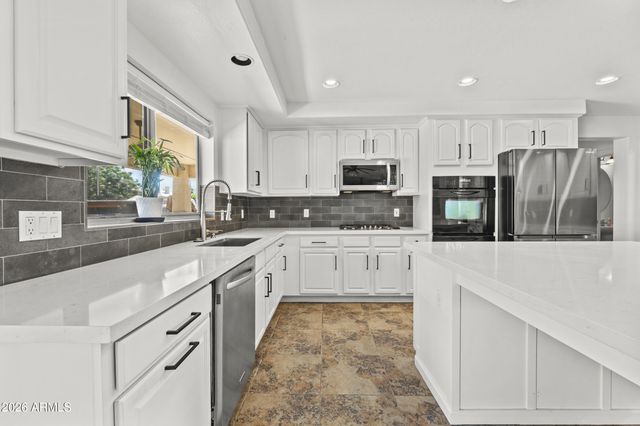 12925 W LLANO Drive, Litchfield Park, AZ 85340