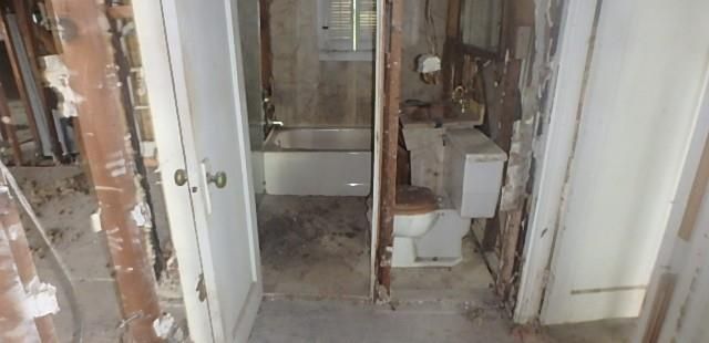 32640 W 82nd Street, De Soto, KS 66018