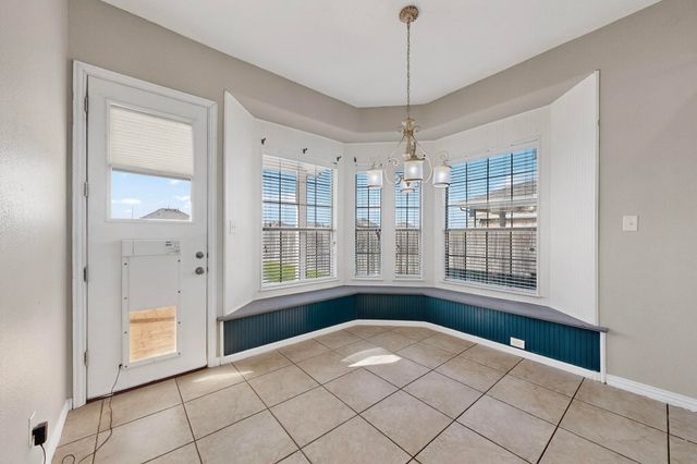 10309 Crowne Pointe Lane, Fort Worth, TX 76244