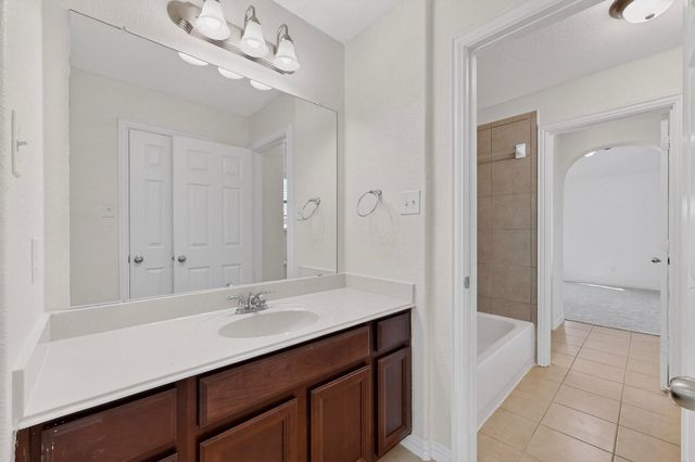 10309 Crowne Pointe Lane, Fort Worth, TX 76244