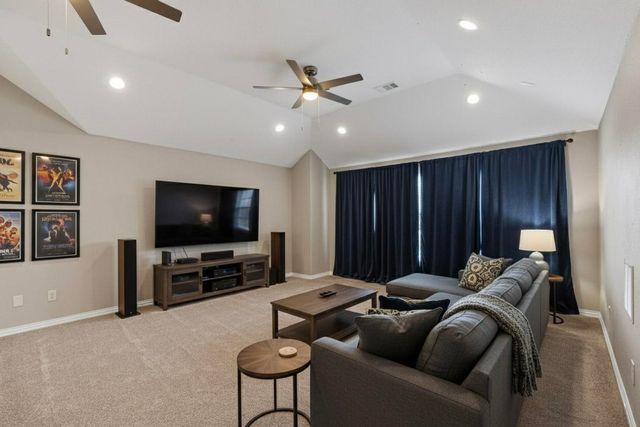 10309 Crowne Pointe Lane, Fort Worth, TX 76244