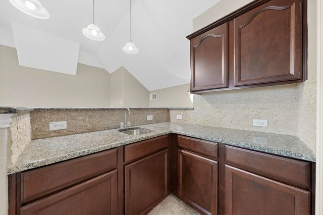 10309 Crowne Pointe Lane, Fort Worth, TX 76244