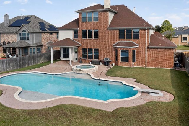 10309 Crowne Pointe Lane, Fort Worth, TX 76244