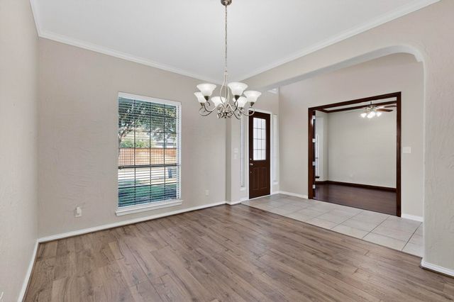 10309 Crowne Pointe Lane, Fort Worth, TX 76244