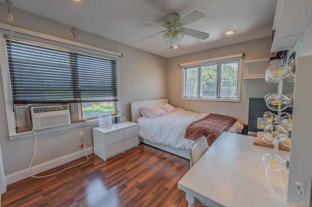 484 Washington Avenue, Lindenhurst, NY 11757